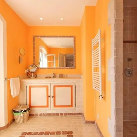 Ferienhaus Vibrant Holiday Home In Grimaud With Private Pool Grimaud