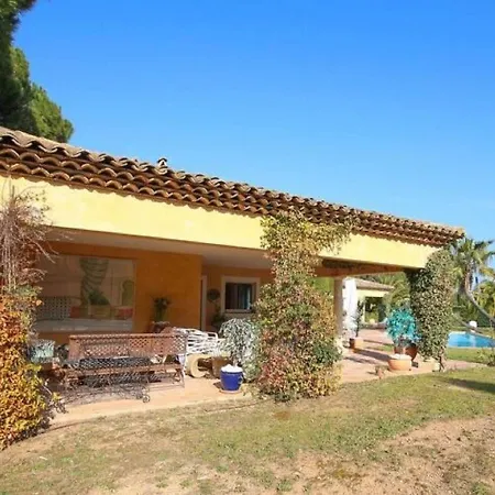 Vibrant Holiday Home In Grimaud With Private Pool * Grimaud